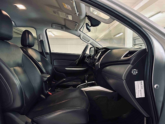 Mitsubishi L200 10 of 23