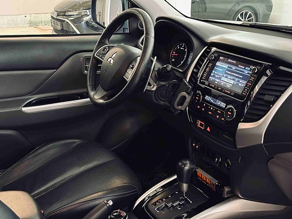 Mitsubishi L200 11 of 23