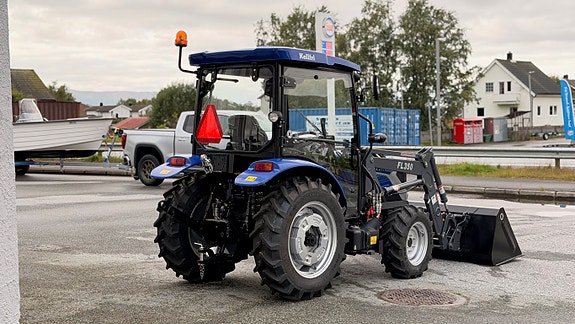 Lovol 25 hk 4WD med frontlaster 25 of 25
