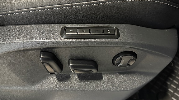 Volkswagen Tiguan 17 of 30