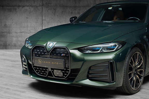 BMW i4 2 of 30