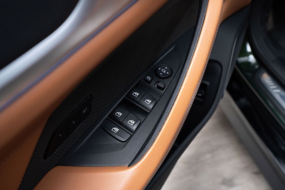 BMW i4 28 of 30