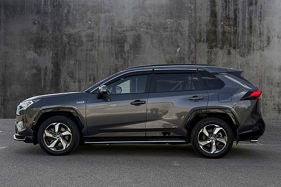 Toyota RAV4 7 of 26