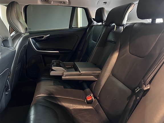 Volvo V60 18 of 30