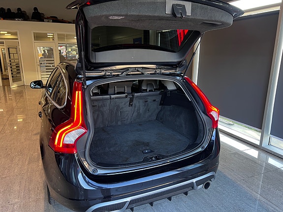 Volvo V60 16 of 30