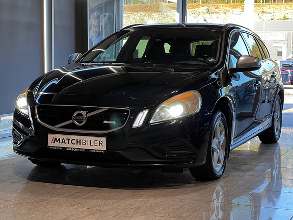 Volvo V60 4 of 30