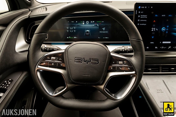 BYD Sealion 7 28 of 30