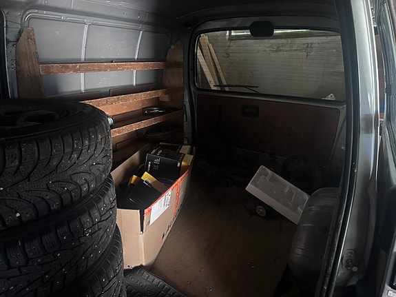 Toyota HiAce 18 of 22