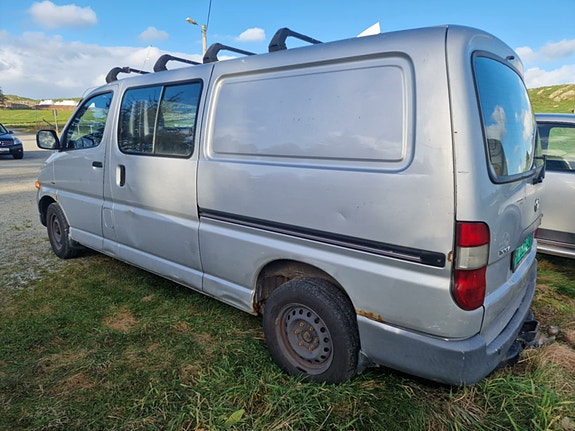 Toyota HiAce 3 of 22