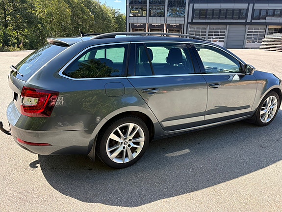 Skoda Octavia 5 of 17