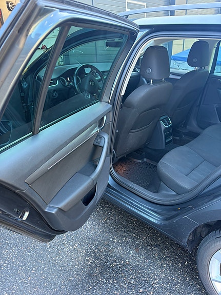 Skoda Octavia 8 of 17
