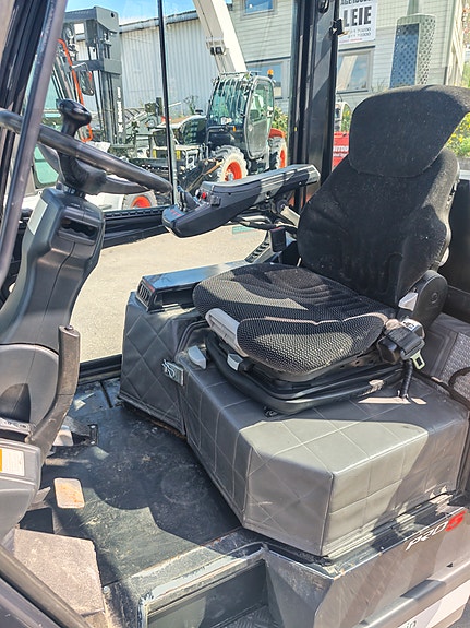 Doosan D35C-5 5 of 9