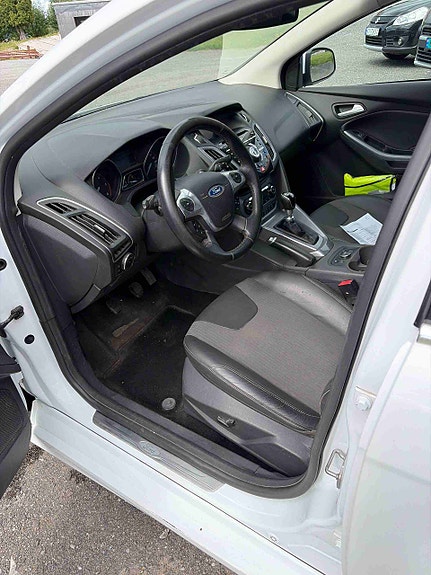 Ford Focus 5 of 14