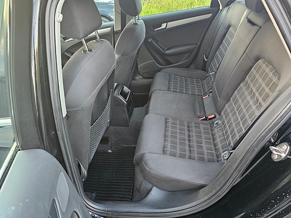 Audi A4 16 of 23