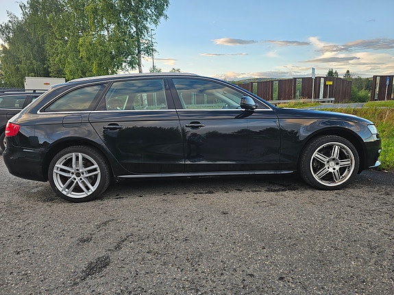 Audi A4 6 of 23