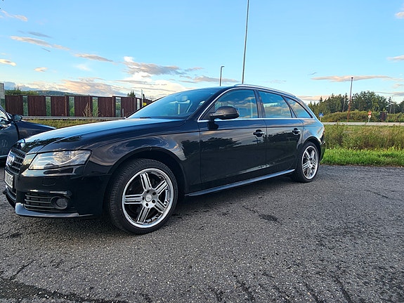 Audi A4 4 of 23