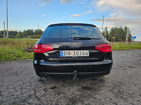 Audi A4 7 of 23