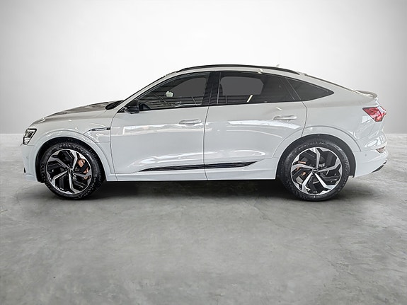 Audi e-tron Sportback 2 of 29