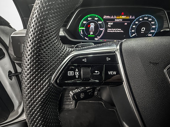 Audi e-tron Sportback 13 of 29