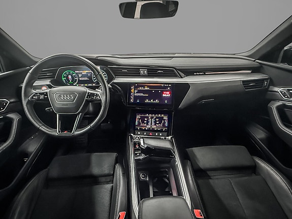 Audi e-tron Sportback 11 of 29