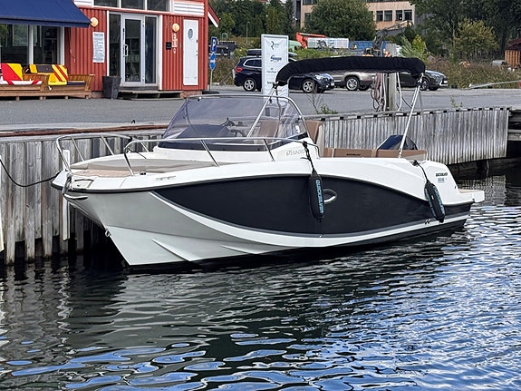 675 Sundeck/Mercury V6/ El vinsj/ Kartplotter/kun kjørt 56 timer 5 of 18