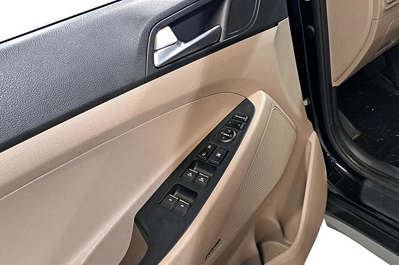 Hyundai Tucson 17 of 26