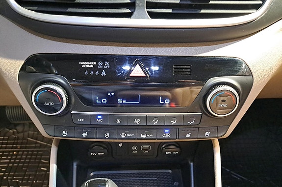 Hyundai Tucson 15 of 26