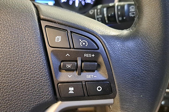Hyundai Tucson 16 of 26