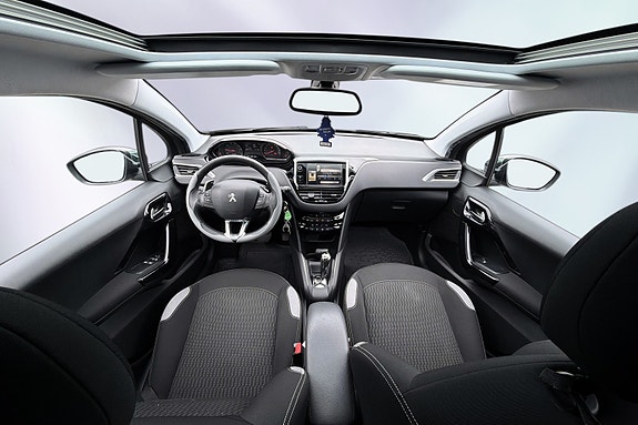 Peugeot 208 15 of 19