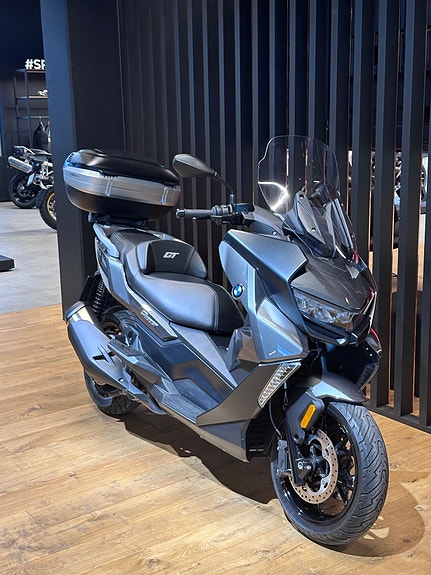 BMW C 400 GT 3 of 9