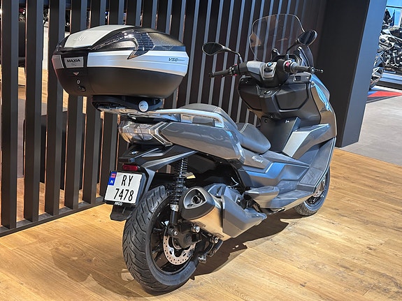 BMW C 400 GT 4 of 9
