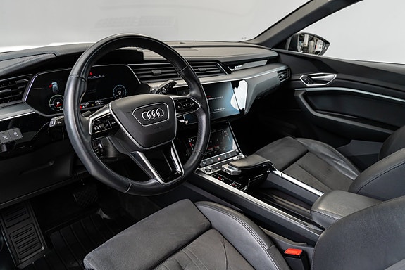 Audi e-tron Sportback 14 of 30