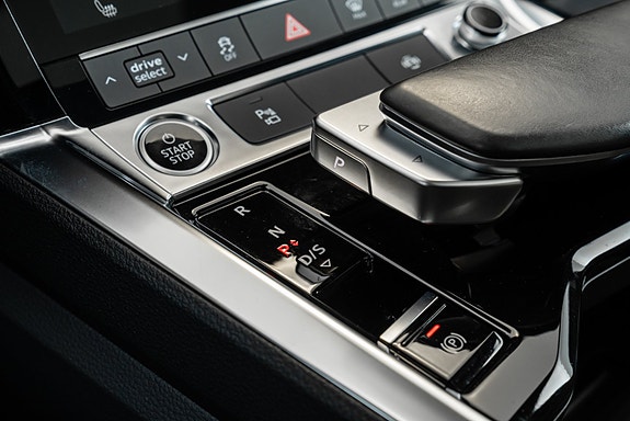 Audi e-tron Sportback 18 of 30