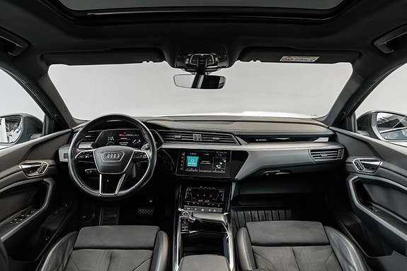 Audi e-tron Sportback 19 of 30