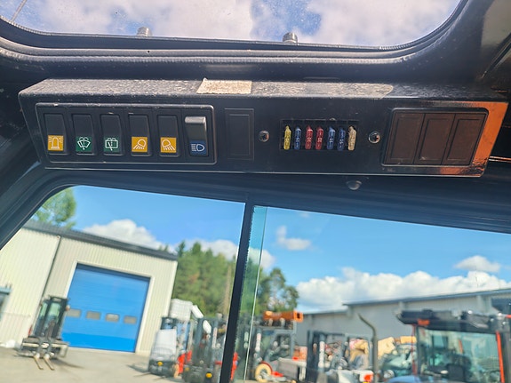 Doosan D35C-5 9 of 10