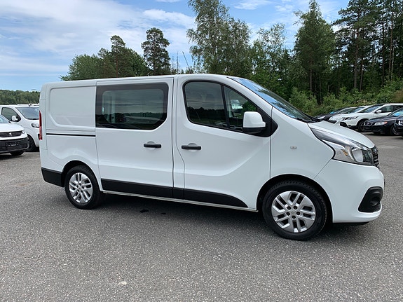 Renault Trafic 7 of 24