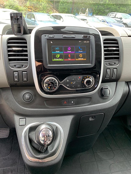 Renault Trafic 14 of 24