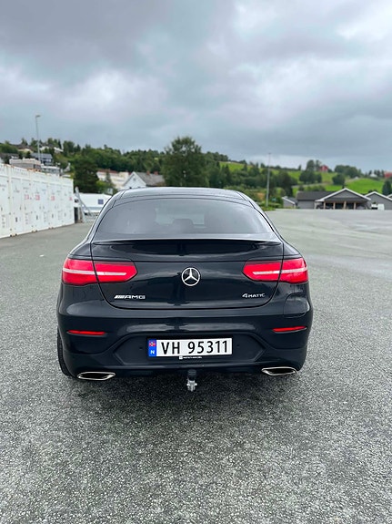 Mercedes-Benz GLC350 e 9 of 21