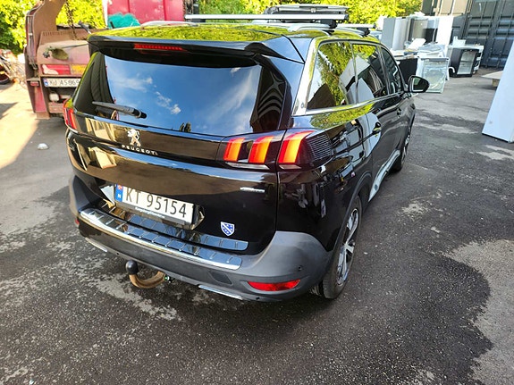 Peugeot 5008 26 of 30