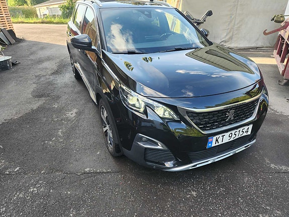Peugeot 5008 17 of 30