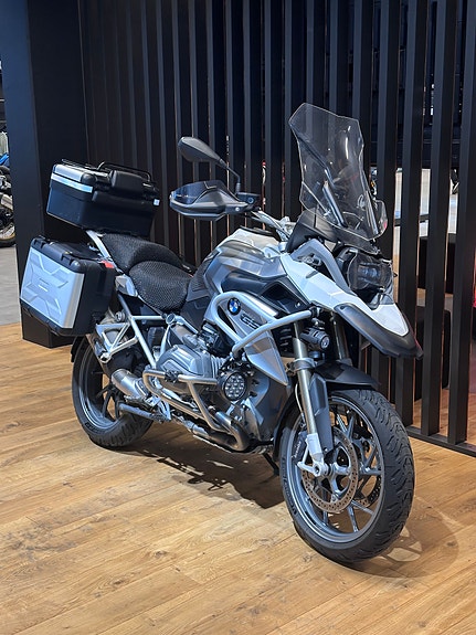 BMW R 1200 GS med koffertsett 5 of 10