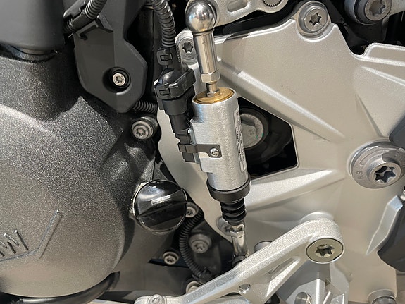BMW F 900 GS 9 of 15