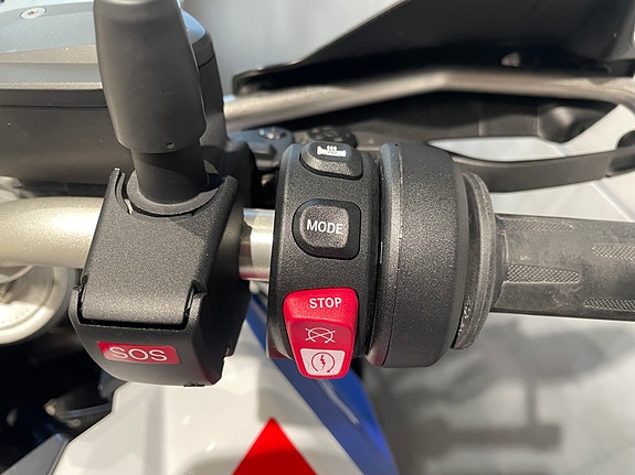BMW F 900 GS 11 of 15