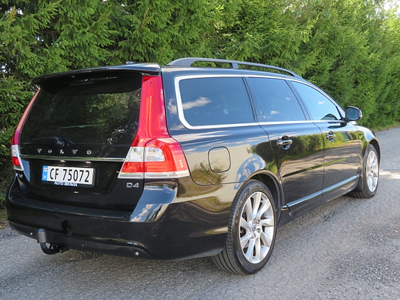 Volvo V70 7 of 30