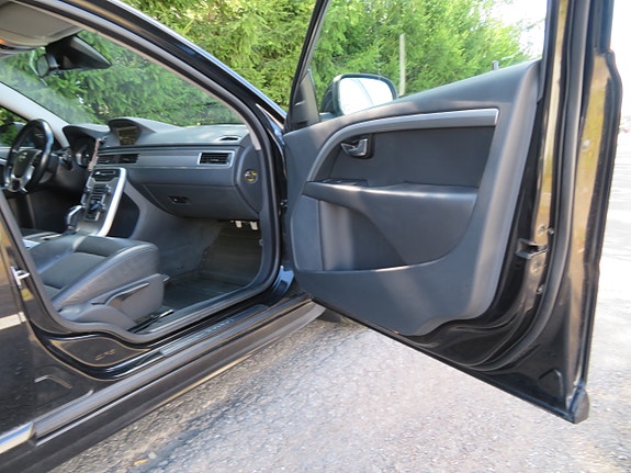Volvo V70 15 of 30