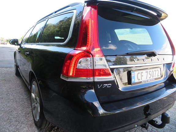 Volvo V70 11 of 30