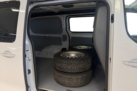 Opel Vivaro 8 of 21