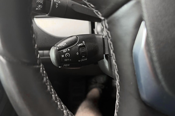 Opel Vivaro 18 of 21