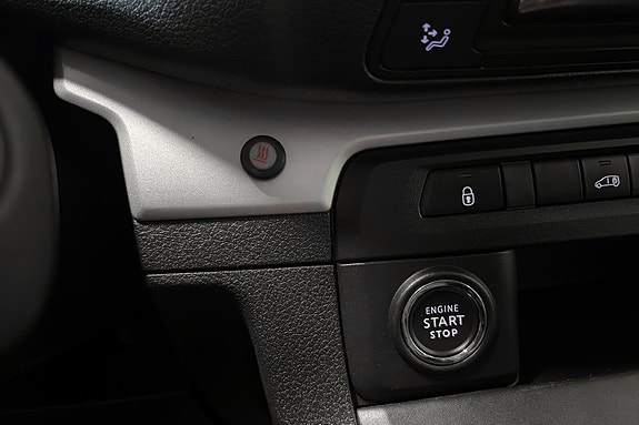 Opel Vivaro 17 of 21