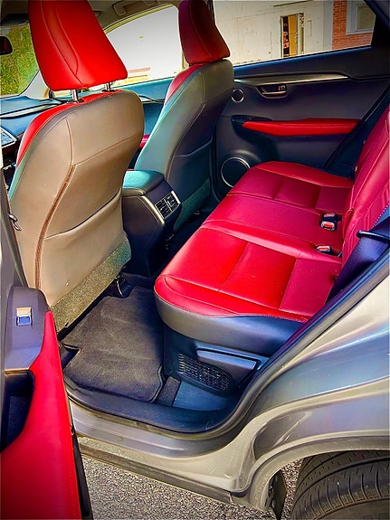 Lexus NX300h 11 of 16